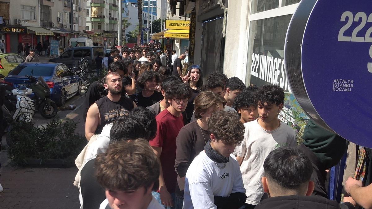 200 TL olduğunu duyan geldi: Kapıyı kapattılar! 4