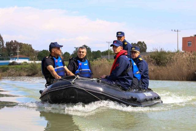 Akıntıya kapılan genci arama &ccedil;alışmaları 8. g&uuml;n&uuml;nde s&uuml;r&uuml;yor 6