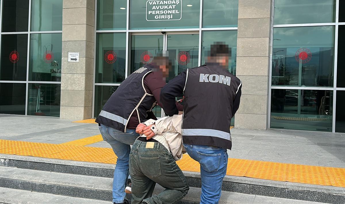 İstanbul dan Antalya ya gidiyorlardı! Saldırı planı deşifre oldu 5