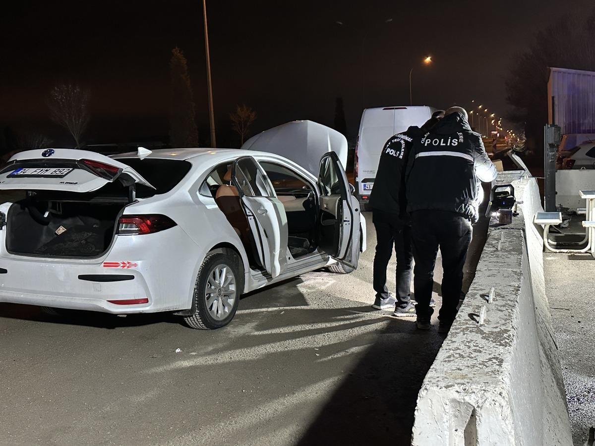 İstanbul dan Antalya ya gidiyorlardı! Saldırı planı deşifre oldu 1