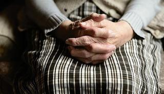 Uzmanı uyardı: "Parkinson hastalığında erken teşhis &ouml;nemli"