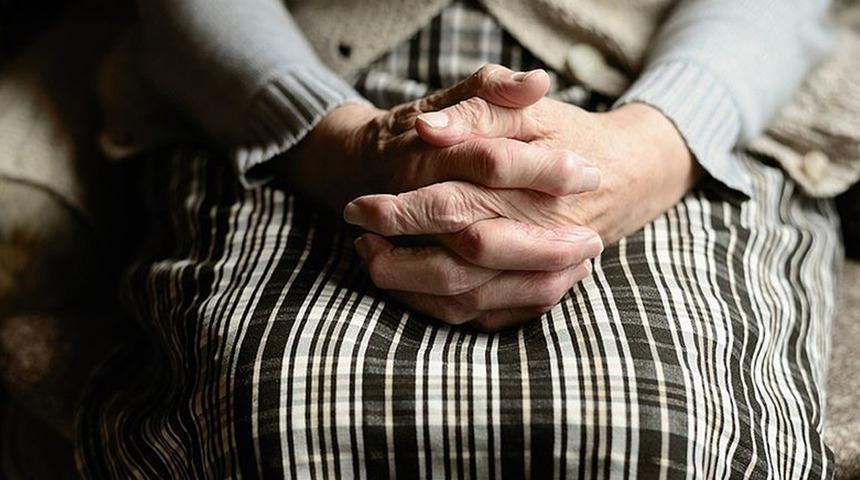 Uzmanı uyardı: "Parkinson hastalığında erken teşhis &ouml;nemli"