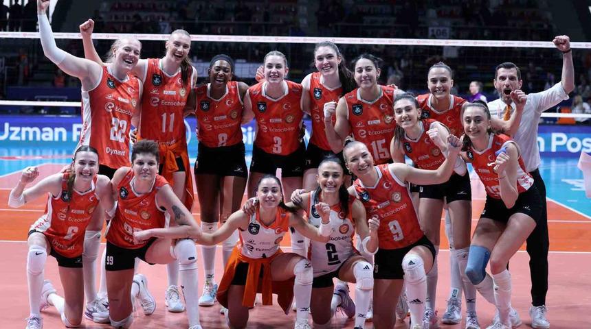 Eczacıbaşı Dynavit, Sultanlar Ligi&rsquo;ni 3. sırada tamamladı