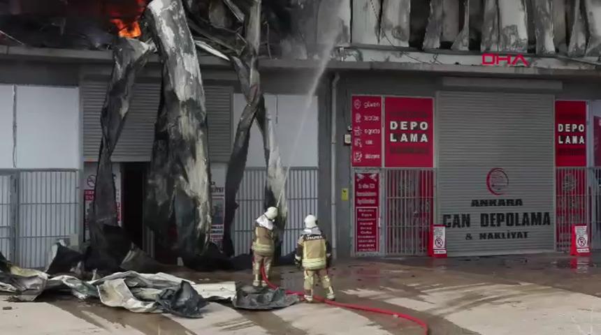 Ankara'da mobilya deposundaki yangın s&ouml;nd&uuml;r&uuml;ld&uuml;! 2 depo kullanılamaz hale geldi