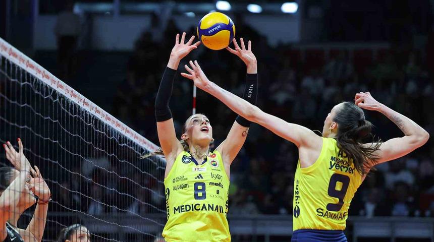 Fenerbah&ccedil;e seriyi 1-1&rsquo;e getirdi