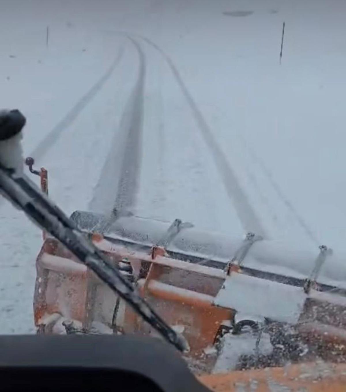 Tunceli nin ilçelerinde kar etkili oldu 1