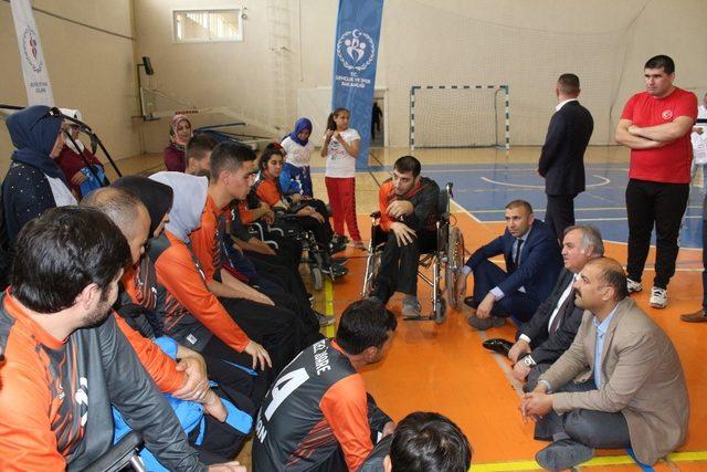 Milletvekili Şeker, amatör spor kulüplerinin temsilcileri ile bir araya geldi