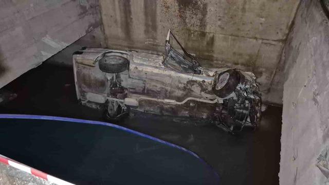 Eskişehir’de kontrolden çıkan otomobil sulama kanalına uçtu: 2 yaralı 1