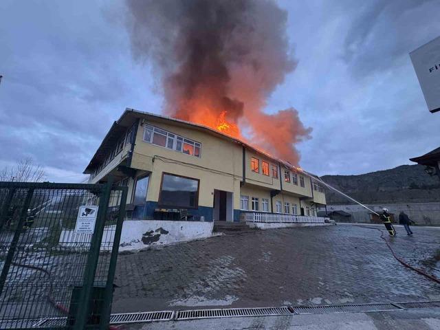Kastamonu&rsquo;da fabrika yangını 4