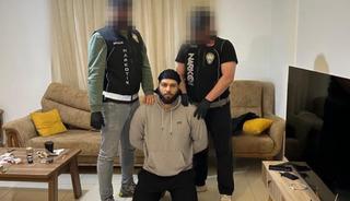 İnterpol'de kırmızı b&uuml;lten, T&uuml;rkiye'de G-58 tahdit kodu...