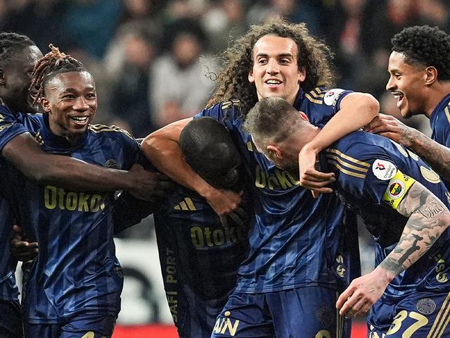 Avrupa'da Bayern T&uuml;rkiye'de Fener! Avrupa bunu konuşuyor