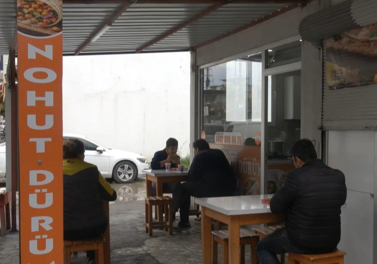 10 yıldır bu işi yapıyor! 90TL ye satıyor: Kapıda kuyruk oluyor 3