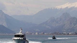 Suyun altını üstüne getiriyor, can kurtarmak için saniyelerle yarışıyorlar