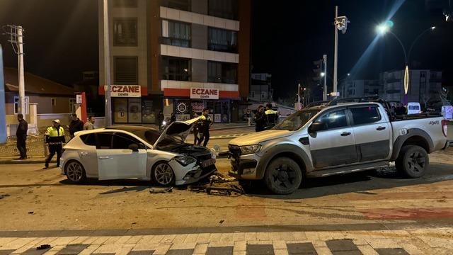 Karaman'da trafik kazası: 6 yaralı