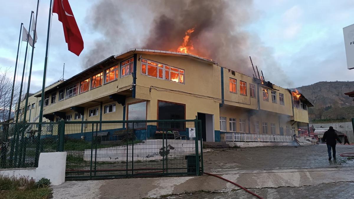 Kastamonu'daki fabrika yangını kontrol altına alındı