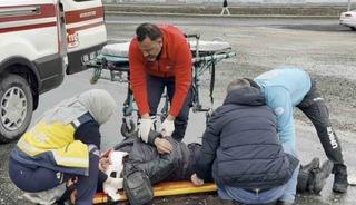 Aksaray&rsquo;da otomobil ile motosiklet &ccedil;arpıştı: 1 yaralı