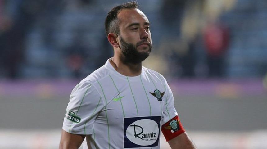 Olcan Adın'ın annesi vefat etti