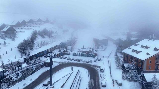Palandöken’de kar kalınlığı 210 santimetreye ulaştı 1