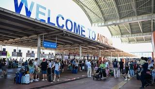 Antalya Havalimanı yılın ilk &ccedil;eyreğinde 3 milyondan fazla yolcuya hizmet verdi