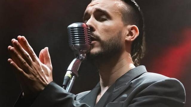 Hakkında gözaltı kararı verildi! Cem Adrian'dan ilk açıklama geldi