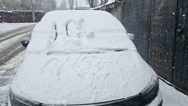 Bulanık’ta nisan ayında kar sürprizi