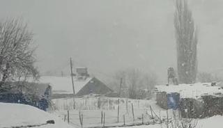 Siirt&rsquo;te nisan ayında kar s&uuml;rprizi