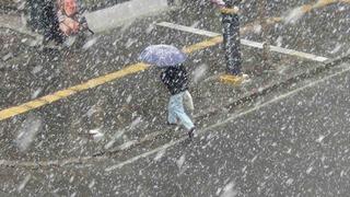 Son dakika: Kars&rsquo;a kar biranda geldi her taraf bembeyaz oldu