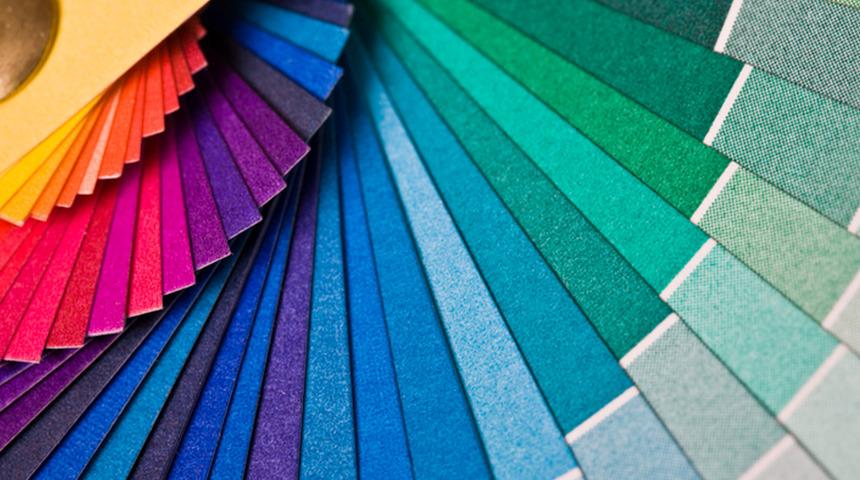 D&uuml;ş&uuml;k &ouml;zg&uuml;venli kişiler psikolojik olarak bu renkleri tercih ediyor!