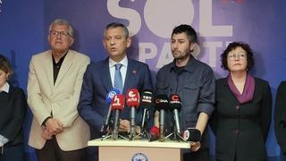 Son dakika: CHP Genel Başkanı &Ouml;zel: "Meclis alacağı bir ara se&ccedil;im kararıyla buraları doldurmakla y&uuml;k&uuml;ml&uuml;"