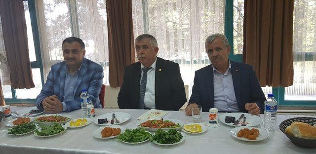 Develi’de STK ve Muhtarlarla toplantı yapıldı