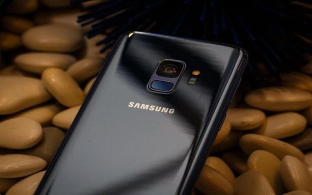Samsung'tan eşi benzeri olmayan telefon