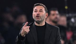 Galatasaray'da deprem etkisi Okan Buruk iddiası: Kenara &ccedil;ekil