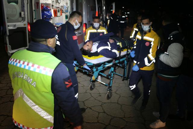 Trafik kazasında hayatını kaybeden maden işçisi Malatya da toprağa verildi 4