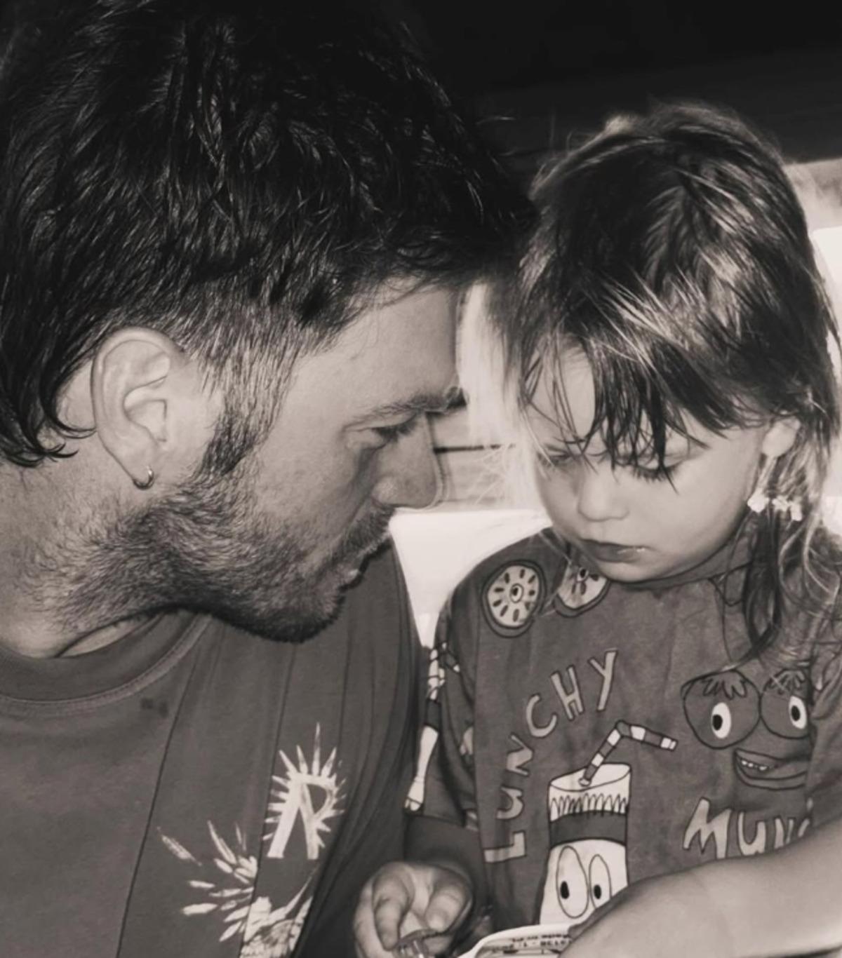 Kıvan&ccedil; Tatlıtuğ oğlunu kuraya soktu! Eğitim &uuml;creti ortaya &ccedil;ıktı 2