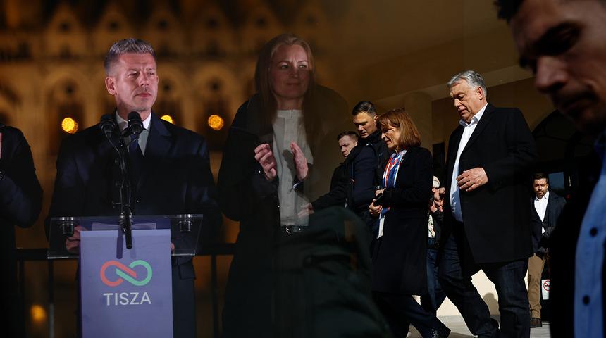 Viktor Orban 16 yıllık iktidarı kaybetti! Se&ccedil;imi kazanan Peter Magyar'dan Macarlara &ccedil;ağrı: "Eve d&ouml;n&uuml;n"