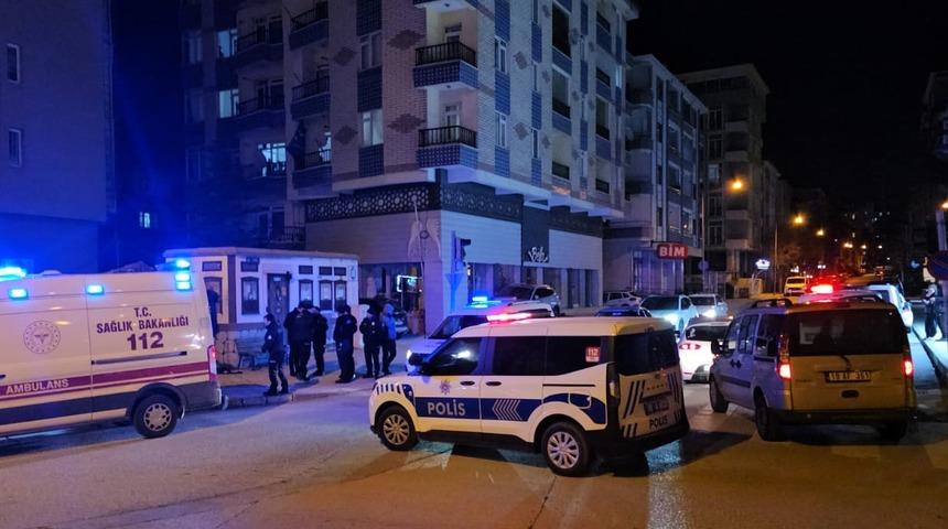 &Ccedil;orum'da &ccedil;ıkan kavgada 2 kişi bı&ccedil;akla yaralandı