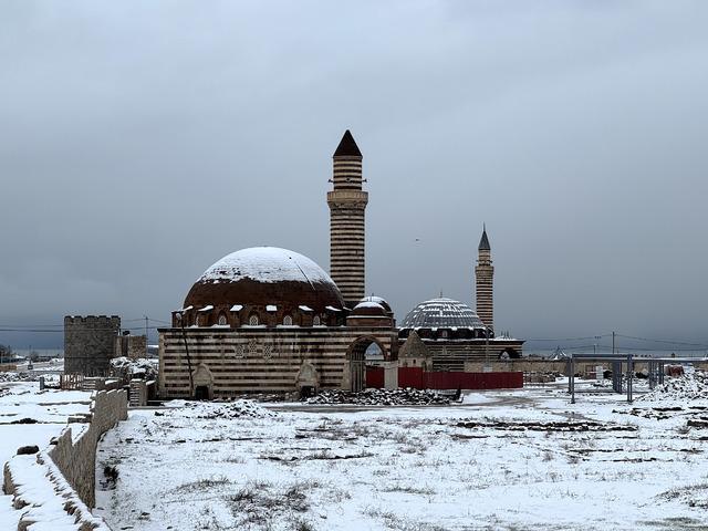 Van, Hakkari, Bitlis ve Muş ta 317 yerleşim yerine ulaşım sağlanamıyor 1