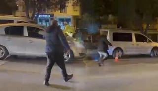 Denizli'de bir şahıs aracını polislerin &uuml;zerine s&uuml;rd&uuml;