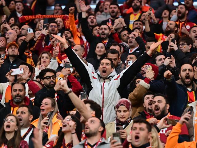 Puan kaybı sonrası yaptığı paylaşım taraftarı &ccedil;ıldırttı! Apar topar sildi, yorumları kapattı