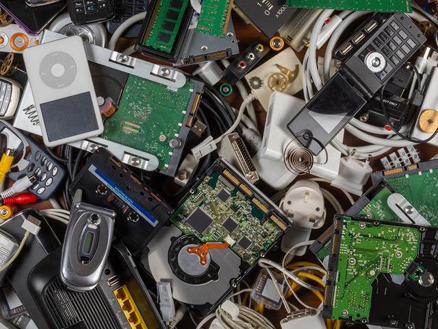 İ&ccedil;inde altın, g&uuml;m&uuml;ş, bakır var: &Ccedil;&ouml;pe atmayın, evde tutmayın