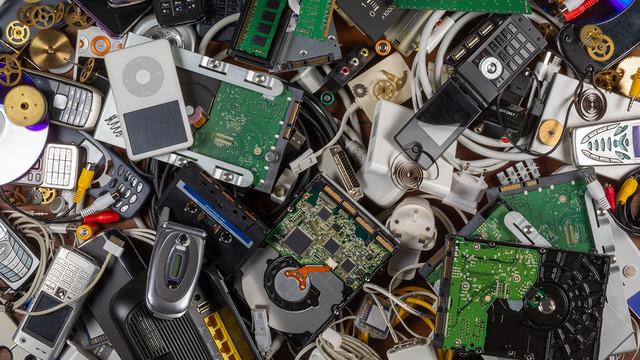 İçinde altın, gümüş, bakır var: Çöpe atmayın, evde tutmayın