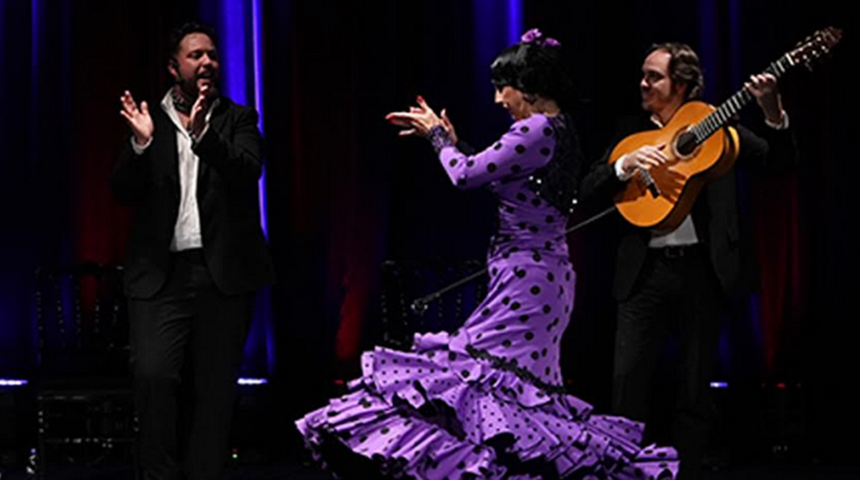 Flamenko&rsquo;nun En Doğal H&acirc;li İstanbul&rsquo;da: Naturalmente Flamenco CKM Sahnesi'nde