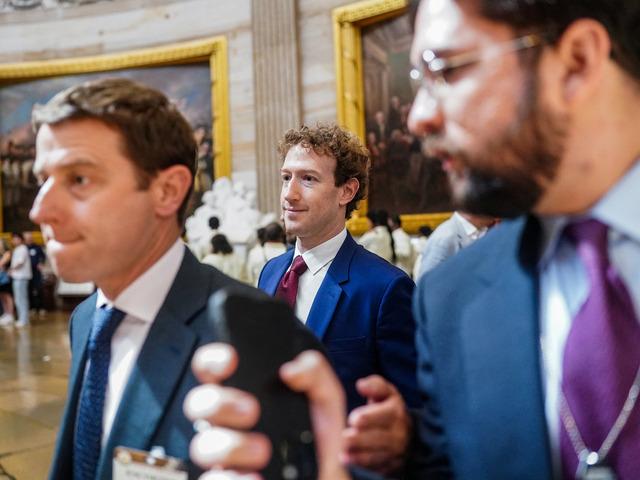 Artık 'patronla' değil onun yapay zekasıyla konuşacaklar