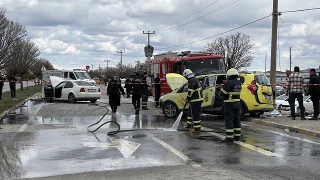 Sivas ta trafik kazasında yaralanan 4 &uuml; futbolcu 5 kişinin tedavisi s&uuml;r&uuml;yor 4