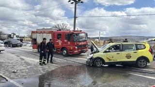 Sivas'ta trafik kazasında yaralanan 4'ü futbolcu 5 kişinin tedavisi sürüyor