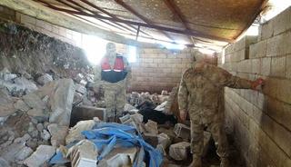 Kilis&rsquo;te toprak kayması: Ahır &ccedil;&ouml;kt&uuml;, 40 hayvan telef oldu