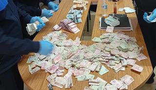 Dilencinin &uuml;zerinden &ccedil;ıkan para şaşırttı: G&uuml;nl&uuml;k kazan&ccedil;