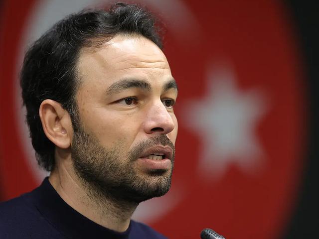 Sel&ccedil;uk İnan'dan Galatasaray taraftarına cevap!