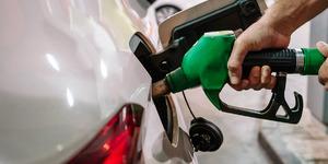 Akaryakıta indirim geldi: Tabela değişti