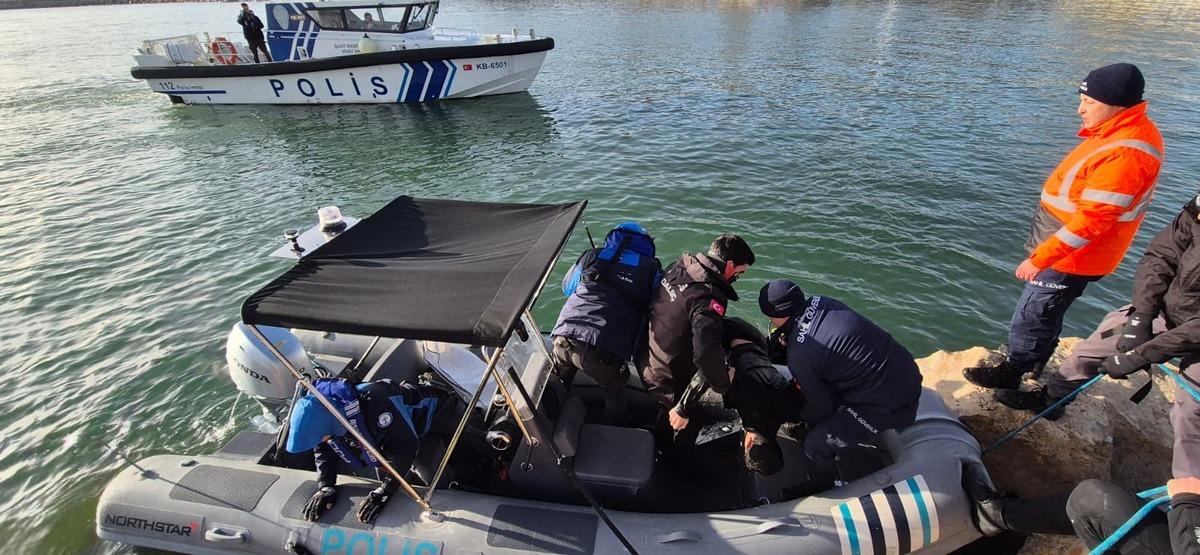 Van Gölü’nde kaybolan Boran Öner den acı haber geldi: Cansız bedeni bulundu! 1